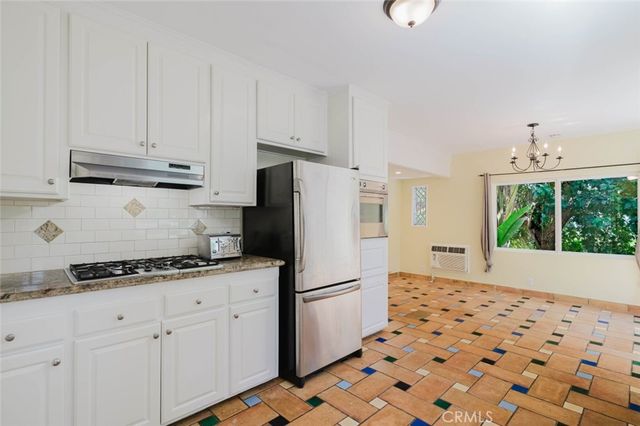 11036 Fruitland, Studio City, CA 91604