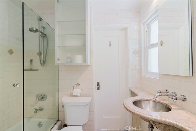 11036 Fruitland, Studio City, CA 91604