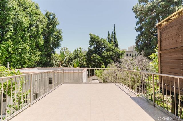 11036 Fruitland, Studio City, CA 91604
