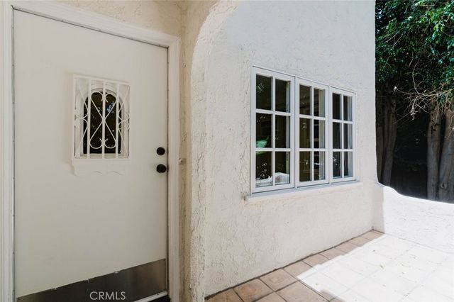 11036 Fruitland, Studio City, CA 91604