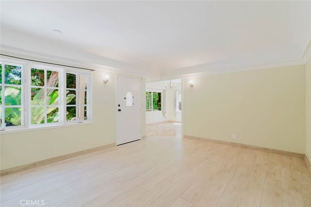 11036 Fruitland, Studio City, CA 91604