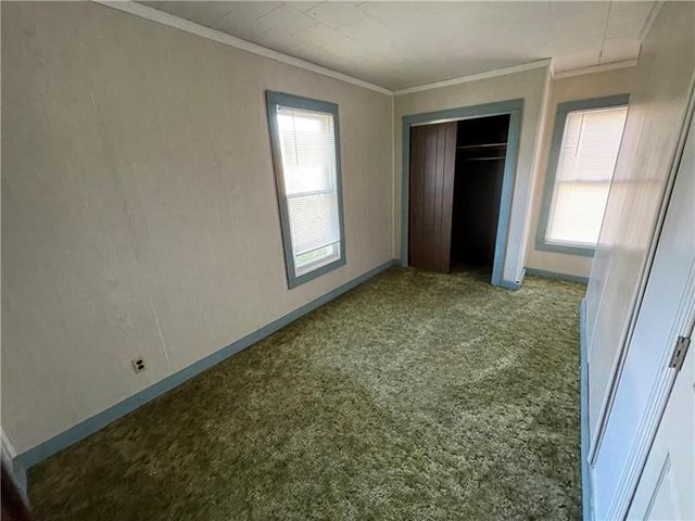 211 S Walnut St, New Castle, PA 16101