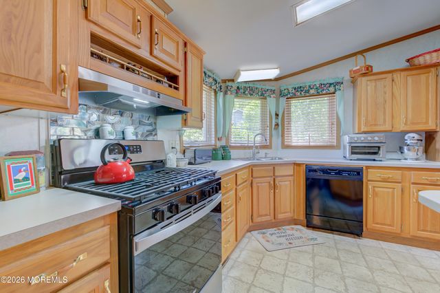 25 Village Road, Morganville, NJ 07751