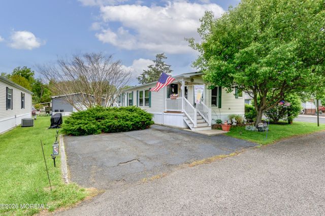 25 Village Road, Morganville, NJ 07751