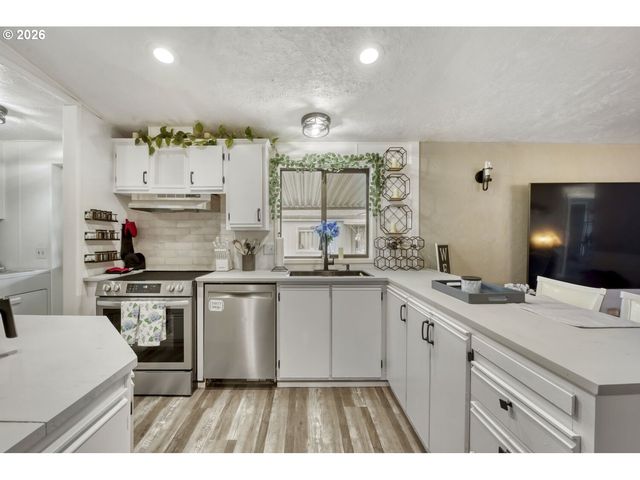 15146 Se 122ND Ave, Clackamas, OR 97015