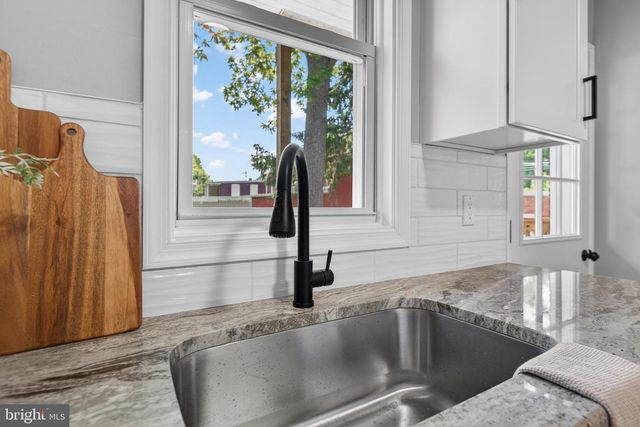 435 S WEST END AVE, Lancaster, PA 17603