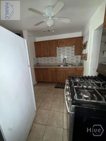 1821 Holly Avenue, Savannah, GA 31404