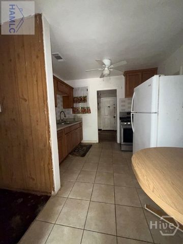 1821 Holly Avenue, Savannah, GA 31404