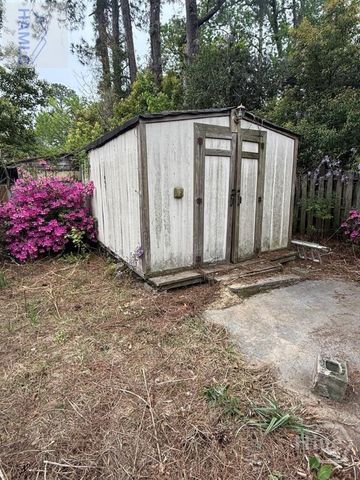 1821 Holly Avenue, Savannah, GA 31404