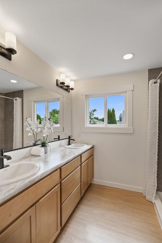 13716 E Broadway Ave, Spokane, WA 99216