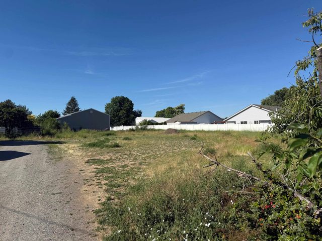 13716 E Broadway Ave, Spokane, WA 99216