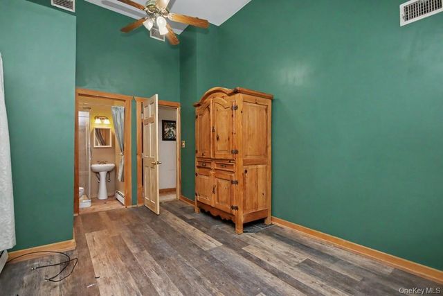 9 Wildwood Drive, Greenwood Lake, NY 10925