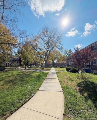 152-47 Jewel Avenue B, Flushing, NY 11367