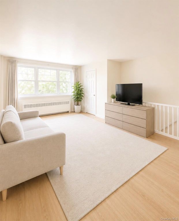 152-47 Jewel Avenue B, Flushing, NY 11367 — photo 3