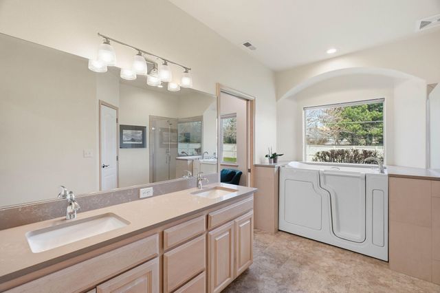 4913 S Woodfield Ln, Spokane, WA 99223