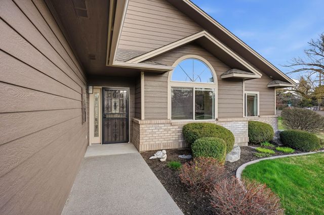 4913 S Woodfield Ln, Spokane, WA 99223