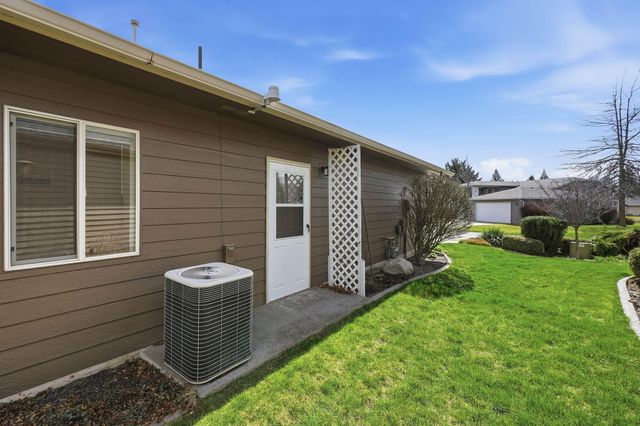 4913 S Woodfield Ln, Spokane, WA 99223