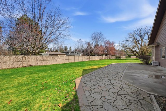 4913 S Woodfield Ln, Spokane, WA 99223