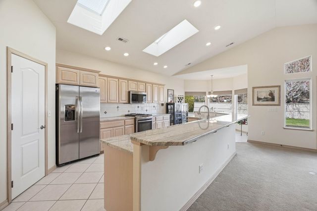 4913 S Woodfield Ln, Spokane, WA 99223