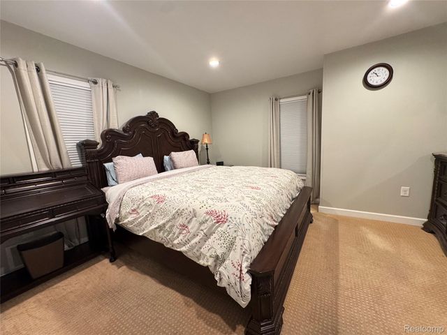 6438 Barrie Street, Dearborn, MI 48126