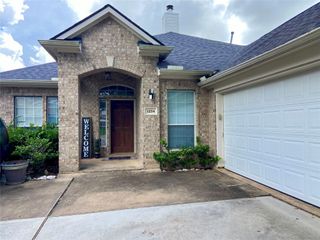 1234 Blue Leaf Drive, Richmond, TX 77469