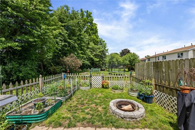 5664 Running Brook Road, Farmington, NY 14425