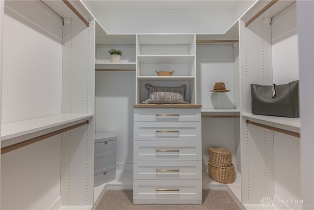 1464 Triple Crown Way, Beavercreek Twp, OH 45385