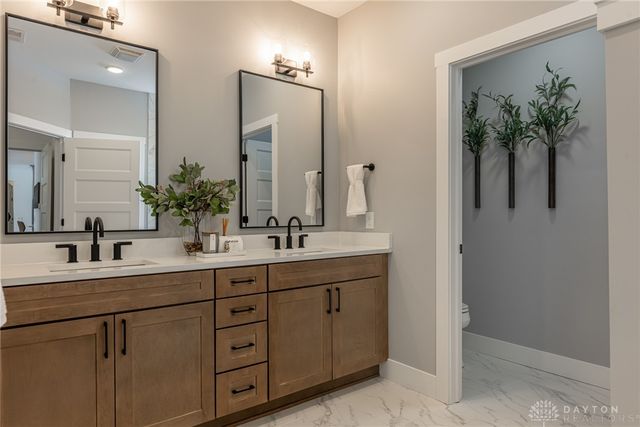 1464 Triple Crown Way, Beavercreek Twp, OH 45385