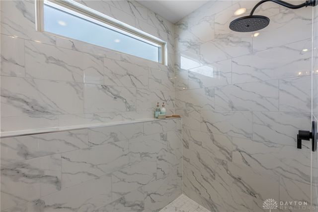 1464 Triple Crown Way, Beavercreek Twp, OH 45385