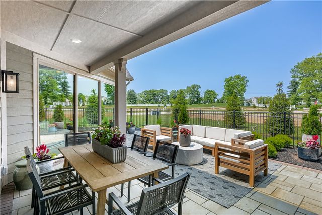 1464 Triple Crown Way, Beavercreek Twp, OH 45385