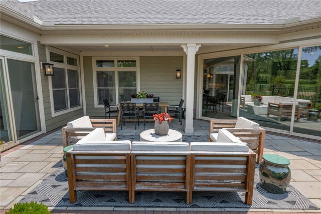 1464 Triple Crown Way, Beavercreek Twp, OH 45385