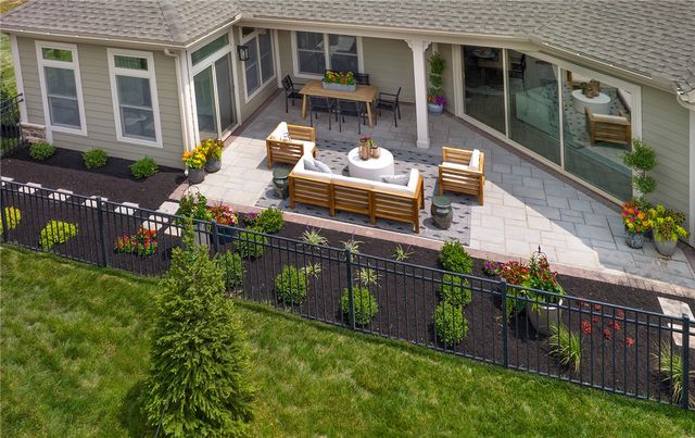 1464 Triple Crown Way, Beavercreek Twp, OH 45385