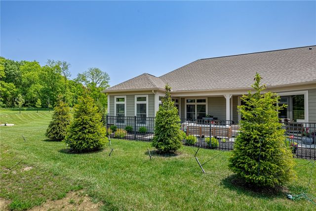 1464 Triple Crown Way, Beavercreek Twp, OH 45385