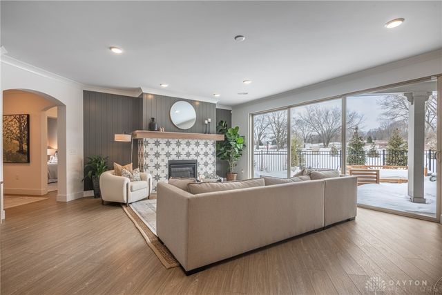 1464 Triple Crown Way, Beavercreek Twp, OH 45385