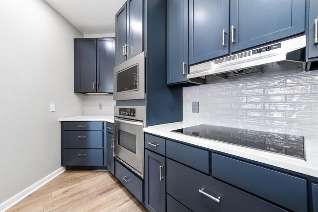 505 Jackson Hill Street 308, Houston, TX 77007