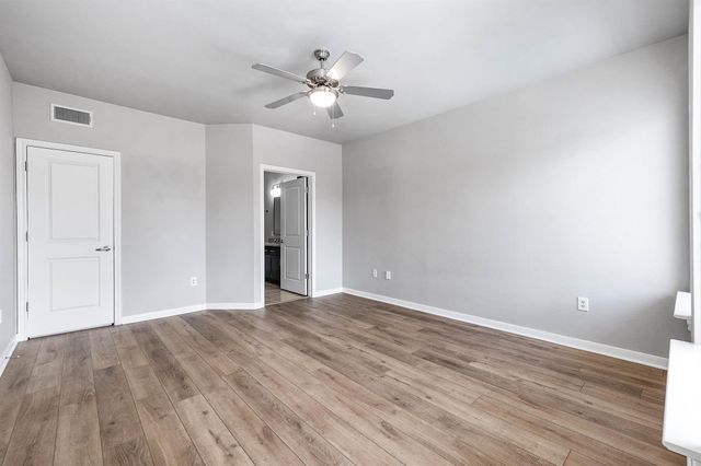505 Jackson Hill Street 308, Houston, TX 77007
