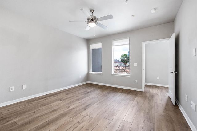 505 Jackson Hill Street 308, Houston, TX 77007