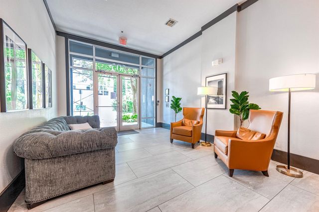 505 Jackson Hill Street 308, Houston, TX 77007