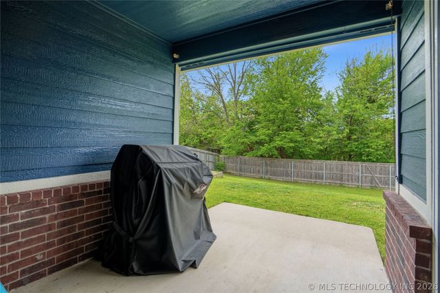218 W 52nd Street, Sand Springs, OK 74063
