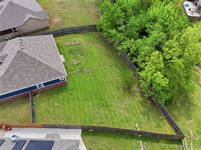 218 W 52nd Street, Sand Springs, OK 74063