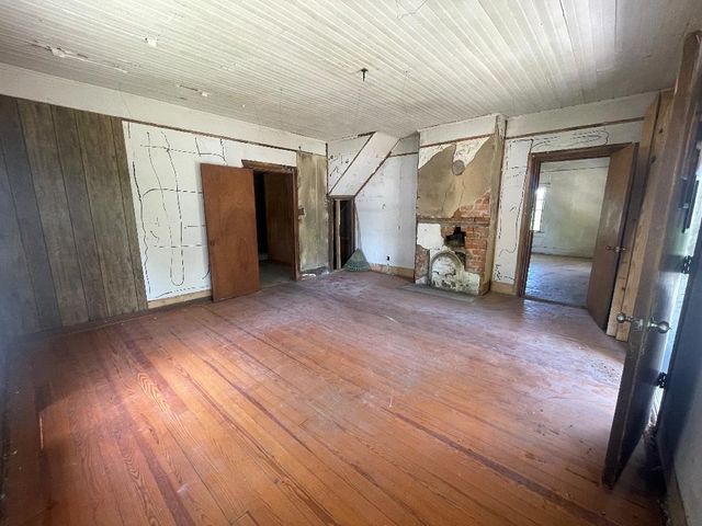 389 Main Street, Converse, SC 29329