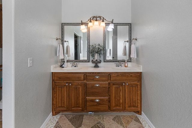 2110 Park Ridge, Denison, TX 75020