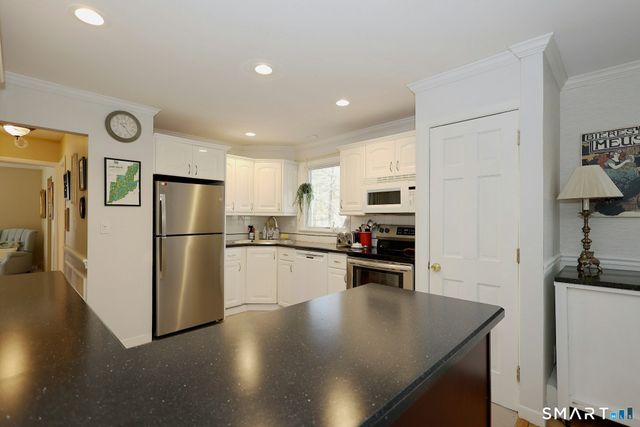 205 Winnepoge Drive, Fairfield, CT 06825