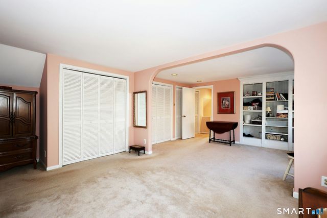 205 Winnepoge Drive, Fairfield, CT 06825