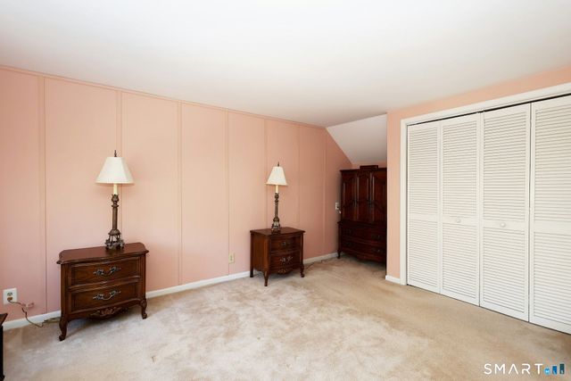 205 Winnepoge Drive, Fairfield, CT 06825