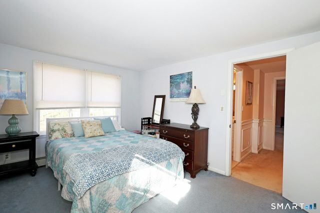 205 Winnepoge Drive, Fairfield, CT 06825