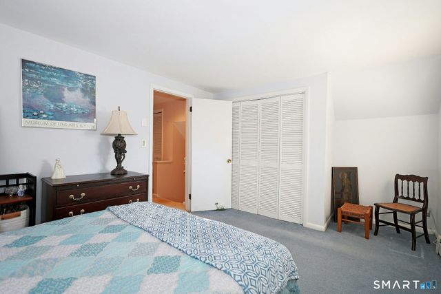 205 Winnepoge Drive, Fairfield, CT 06825