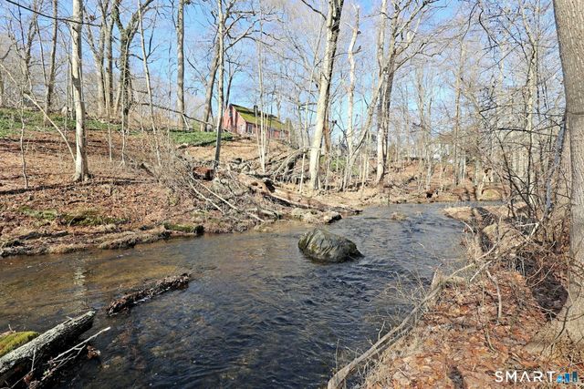 205 Winnepoge Drive, Fairfield, CT 06825