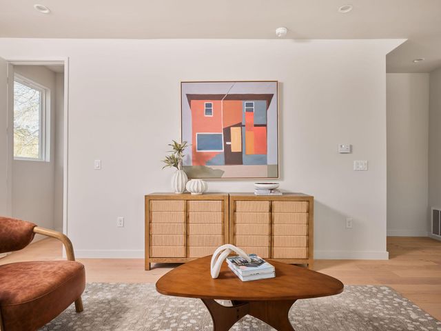 1404 Garden ST 2B, Austin, TX 78702