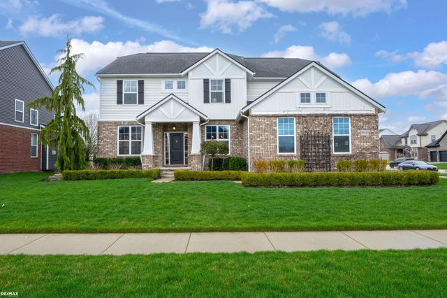 55553 Morgan Drive, Macomb, MI 48042